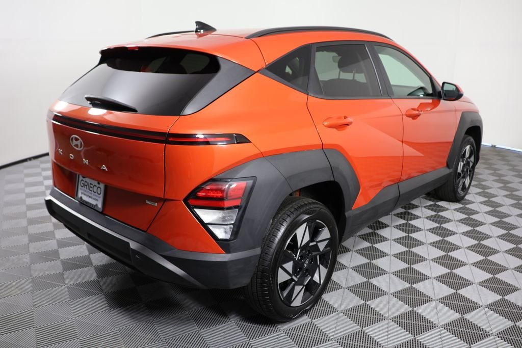 Used 2024 Orange Hyundai SEL image 8