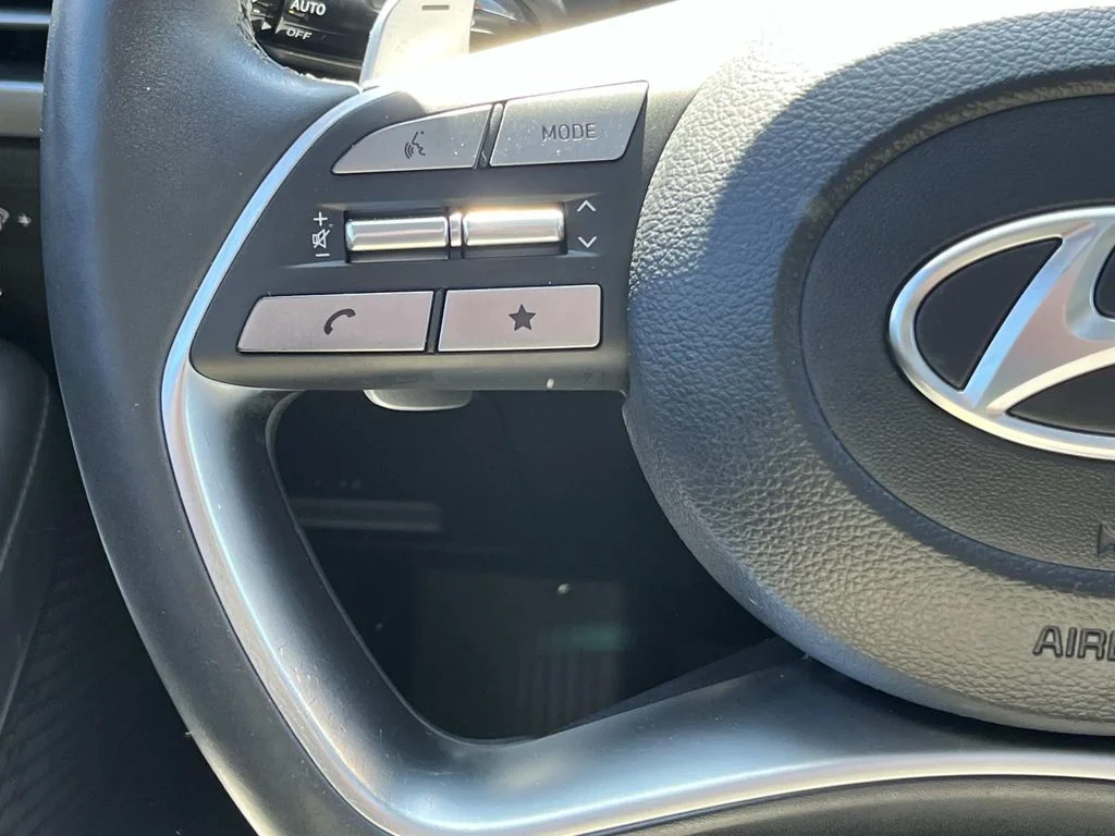 Used 2023 Blue Hyundai SEL image 19