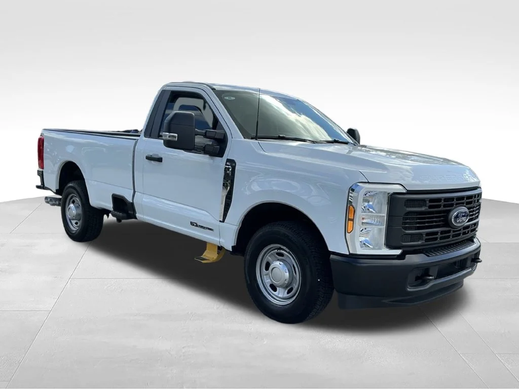 Used 2026 White Ford XL image 13