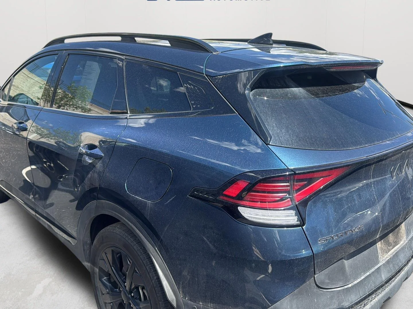 Used 2025 Vesta Blue Kia X-Line Prestige image 7