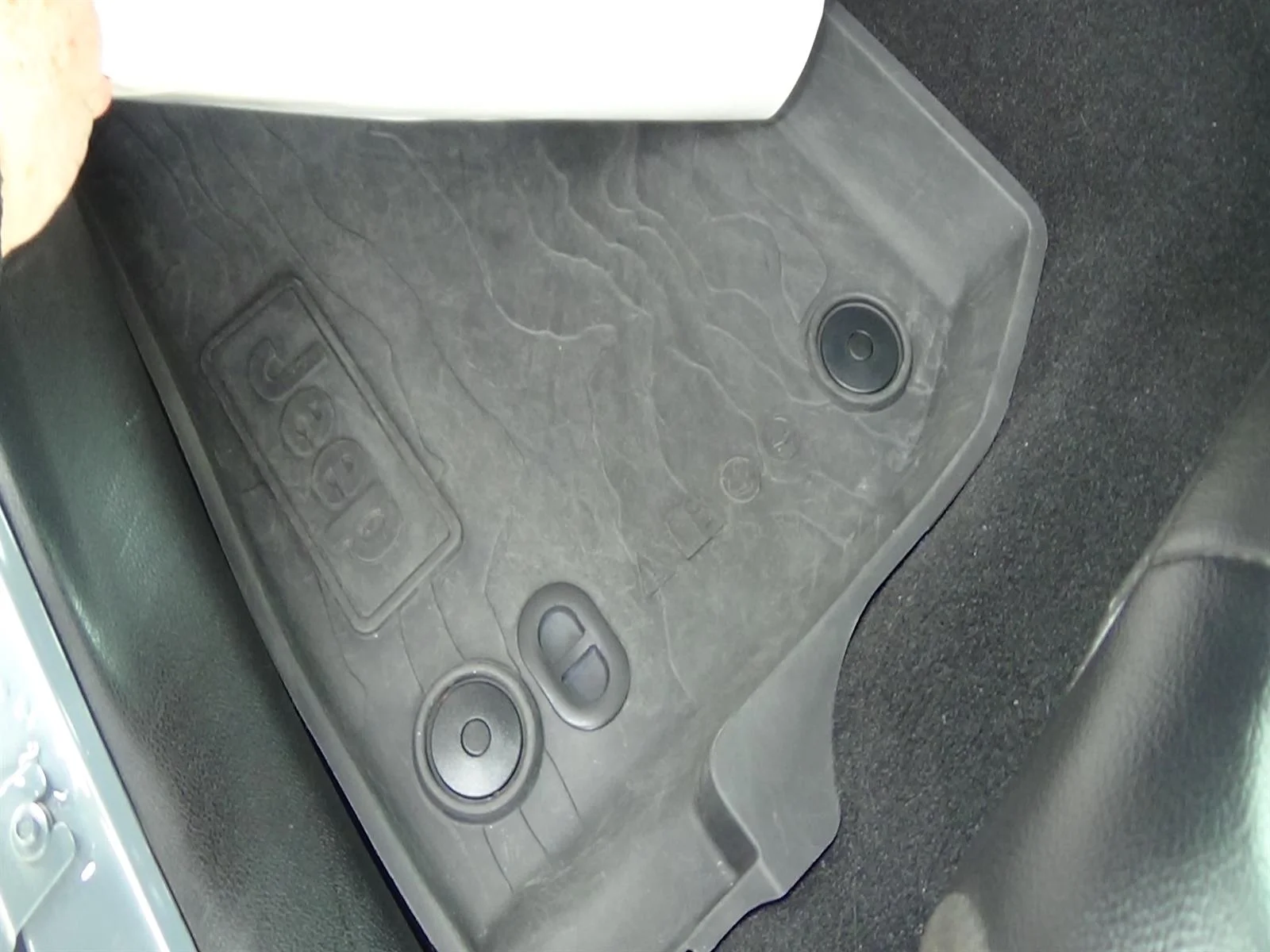 Certified Used 2024 Anvil Clear Coat (pds) Jeep Sahara image 18