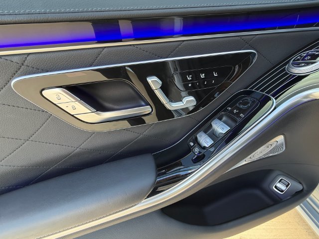 Used 2024  Mercedes-Benz S 580 image 11