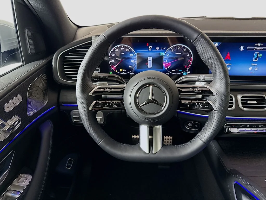 New 2026 White Mercedes-Benz GLS 580 image 11