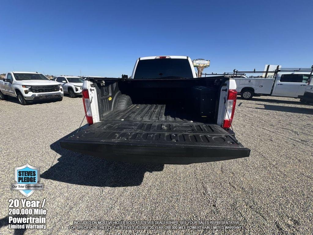 Used 2017 White Ford XLT image 27