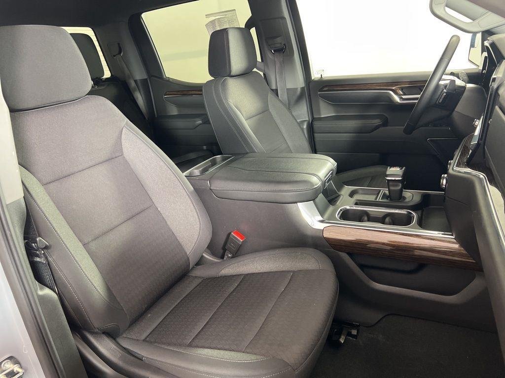 Used 2024 Gray GMC Elevation image 22