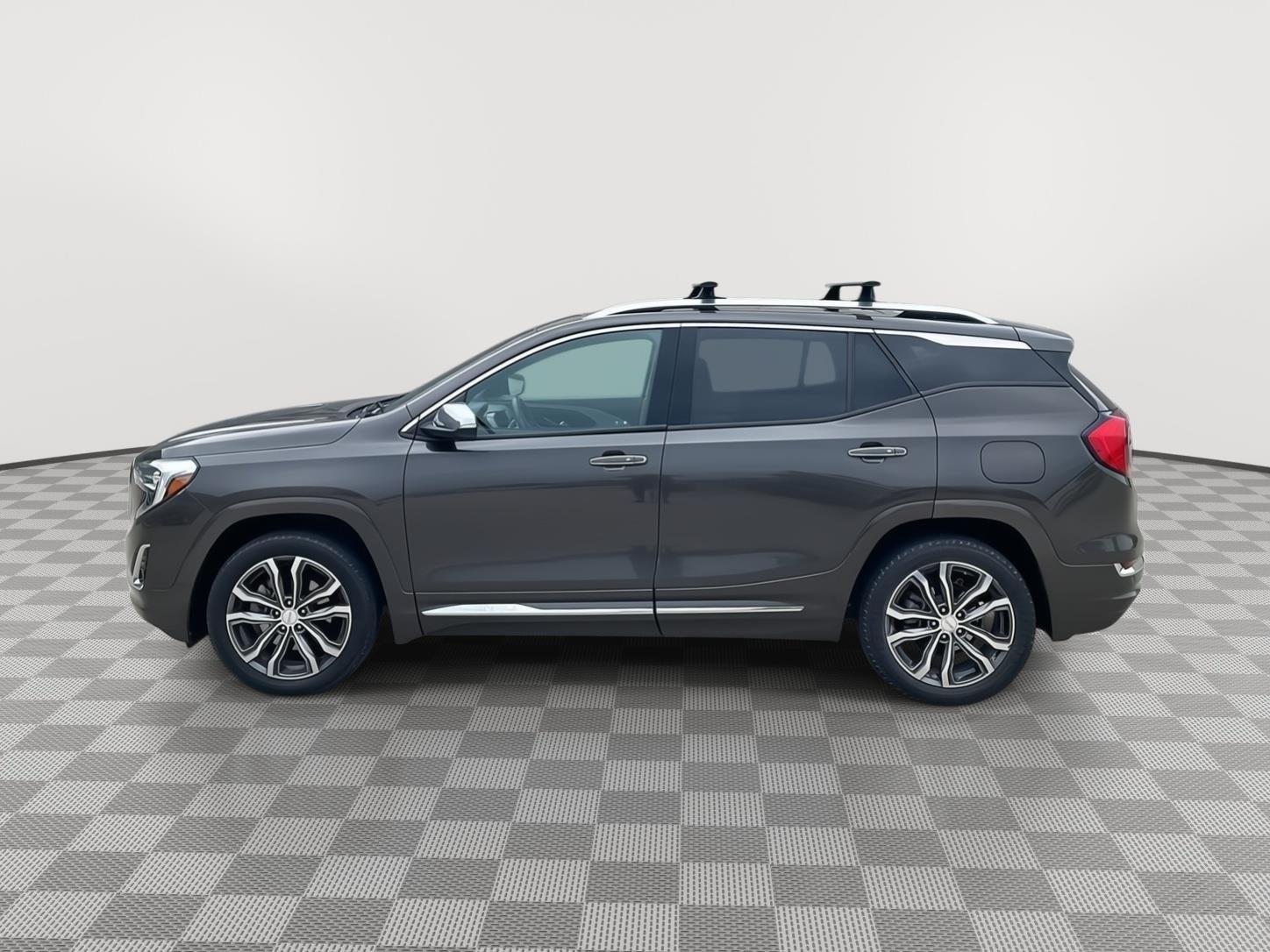 Used 2019 Smokey Quartz Metallic GMC Denali image 13