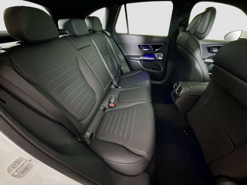 New 2026 Polar White Mercedes-Benz GLC 300 image 61
