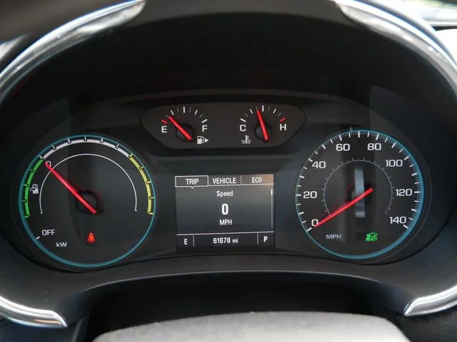 Used 2017 Silver Chevrolet Hybrid image 21