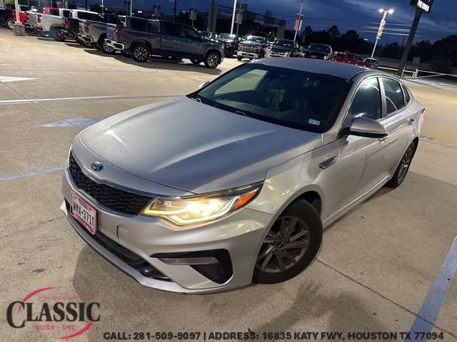 2020 Kia Optima LX AT's photo