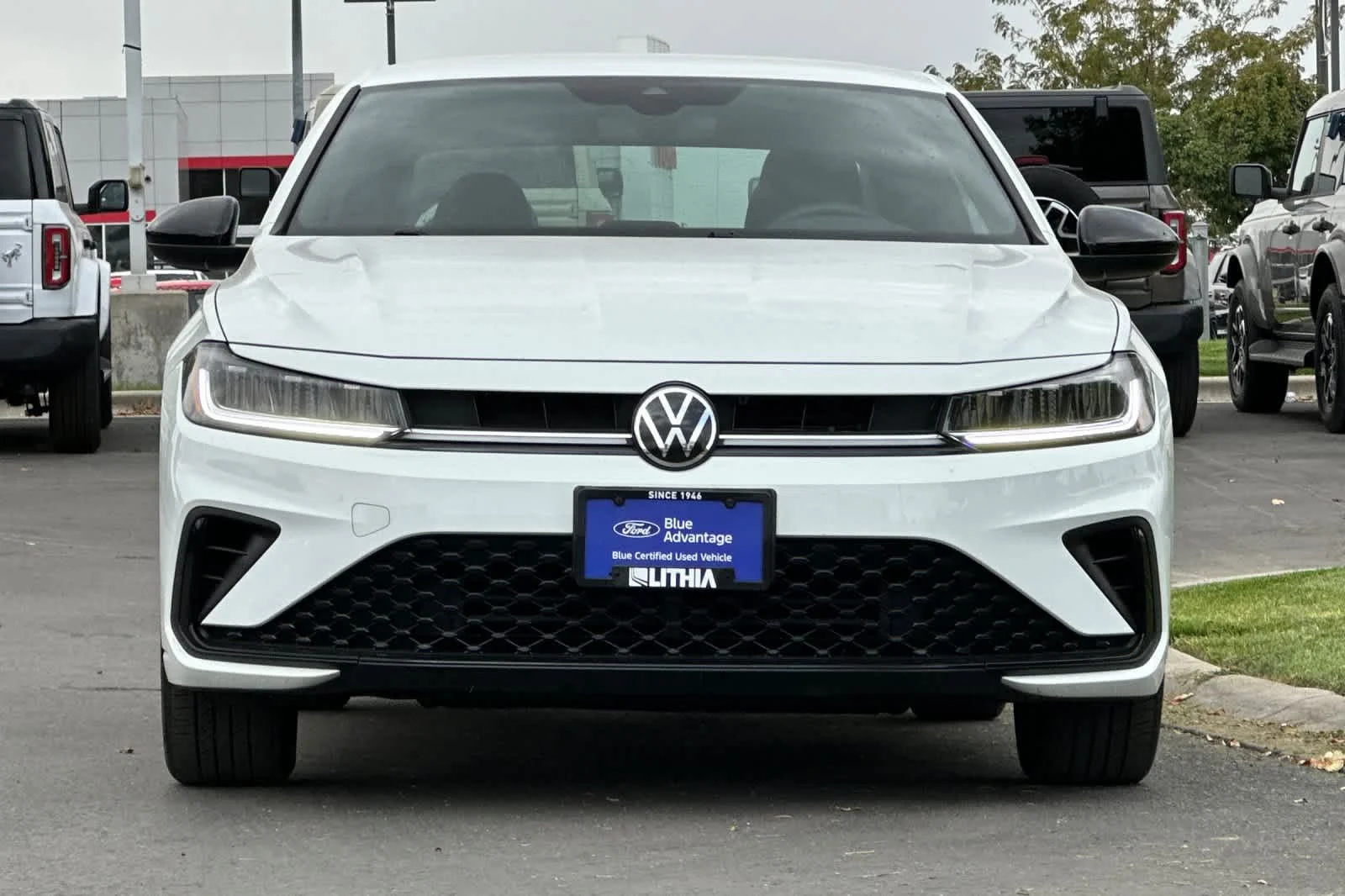 Certified Used 2025 Pure White Volkswagen Sport image 10