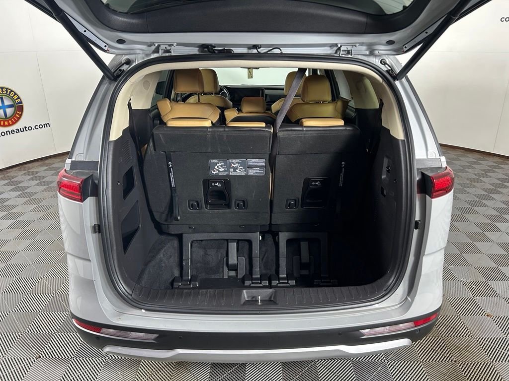 Used 2024 White Kia EX image 19