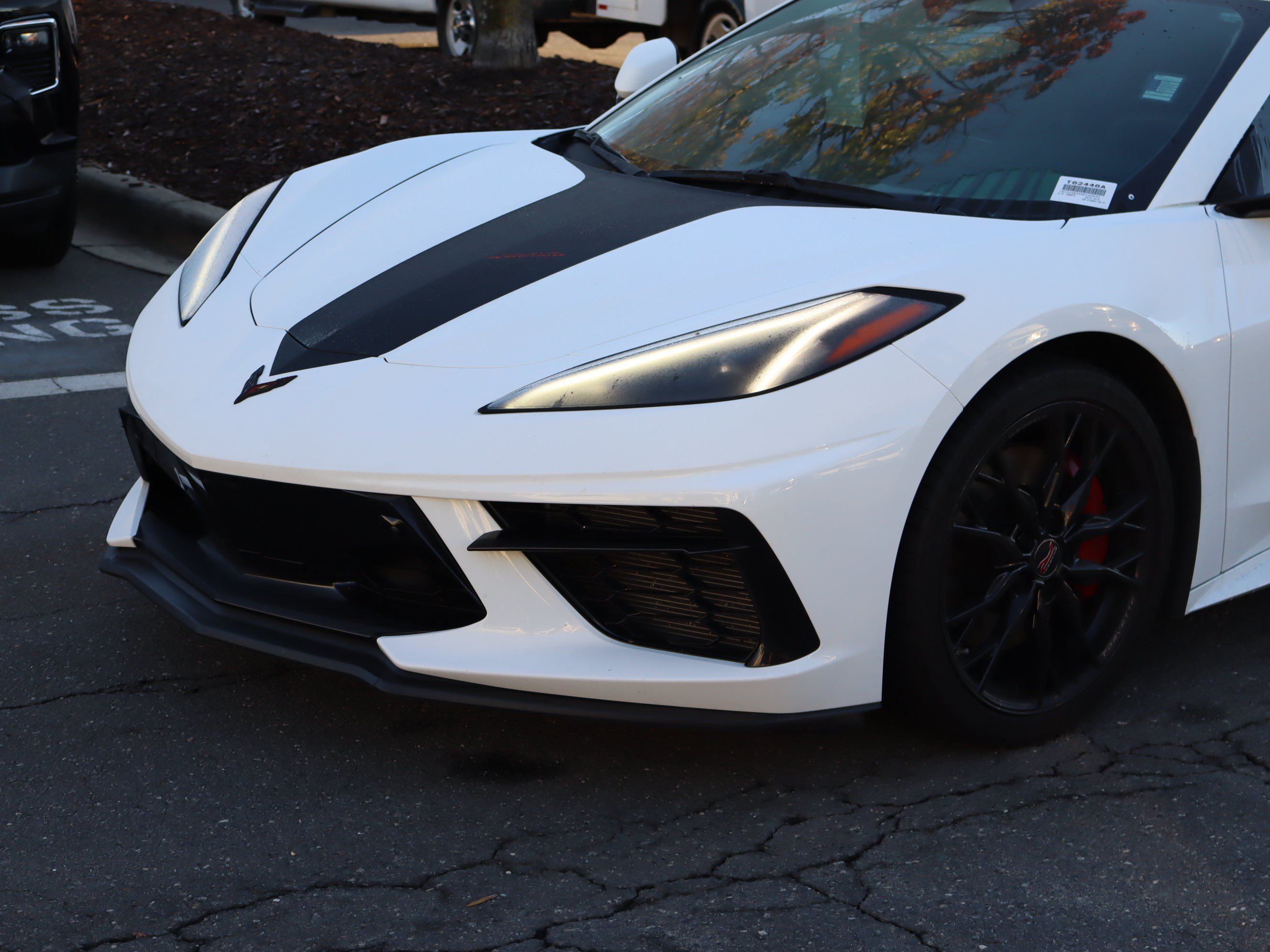 Used 2024 Arctic White Chevrolet 3LT image 5