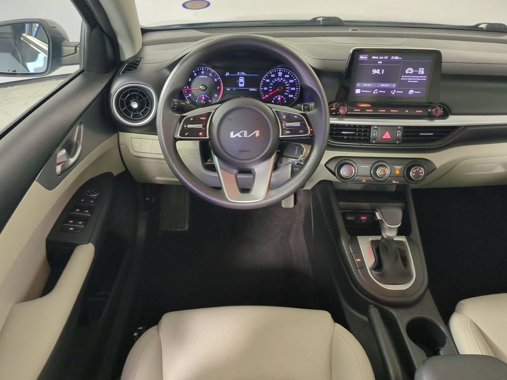 2023 Kia Forte LXS - Photo 16