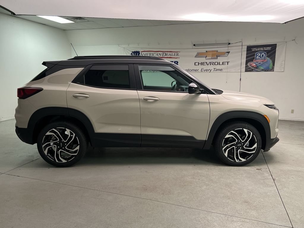 New 2026 White Sands Chevrolet RS image 9