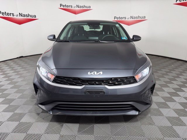 Used 2022 Gray Kia LXS image 2