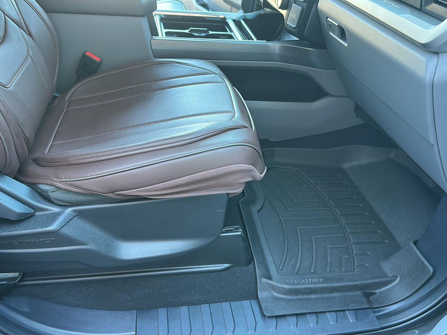 Certified Used 2024 Carbonized Gray Ford XLT image 29
