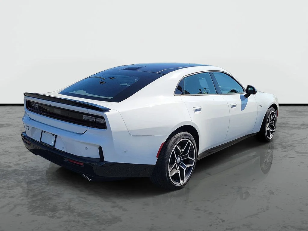 New 2026 White Knuckle Exterior Paint Dodge R/T Plus image 2
