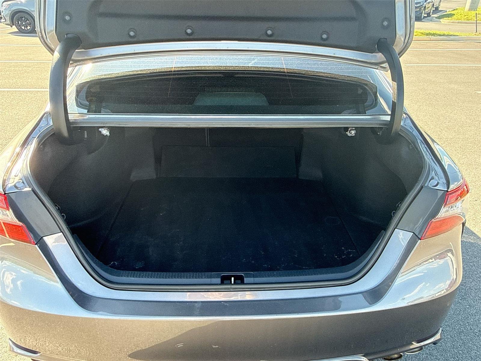 Used 2022 Predawn Gray Mica Toyota XSE image 18
