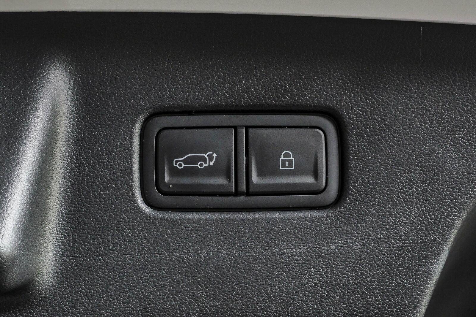 Certified Used 2026 Creamy White Pearl Hyundai Calligraphy image 29