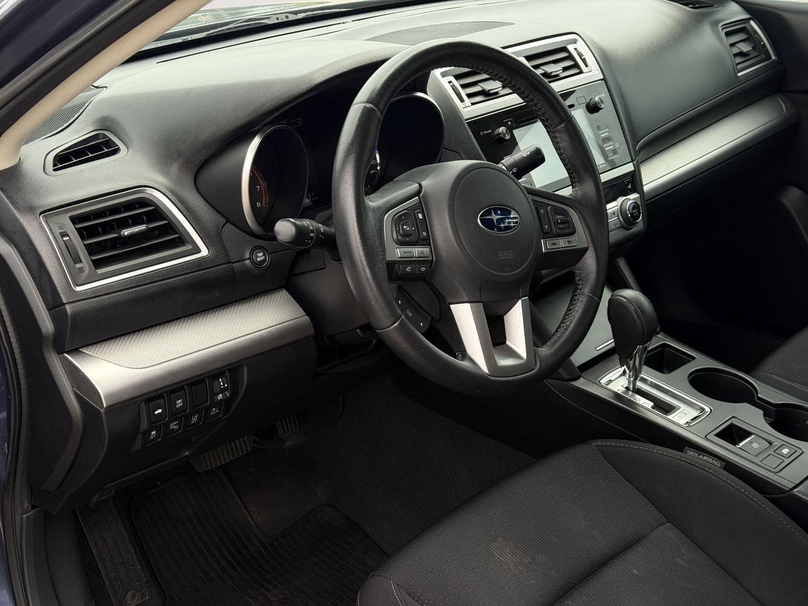 Used 2016 Twilight Blue Metallic Subaru 2.5i Premium image 11