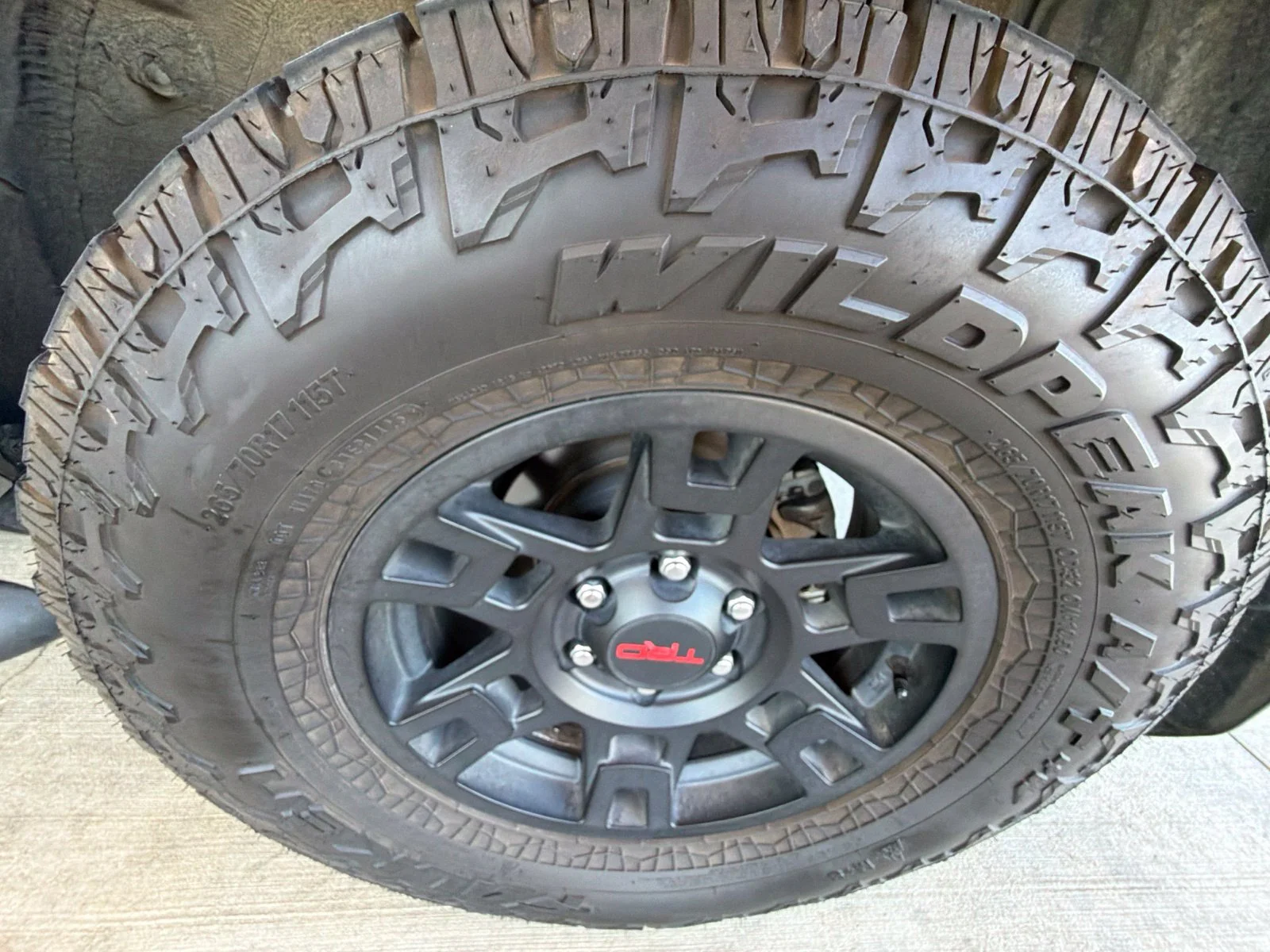 Used 2023 Silver Toyota SR5 Premium image 16
