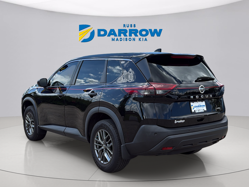 Used 2021 Super Black Nissan S image 3