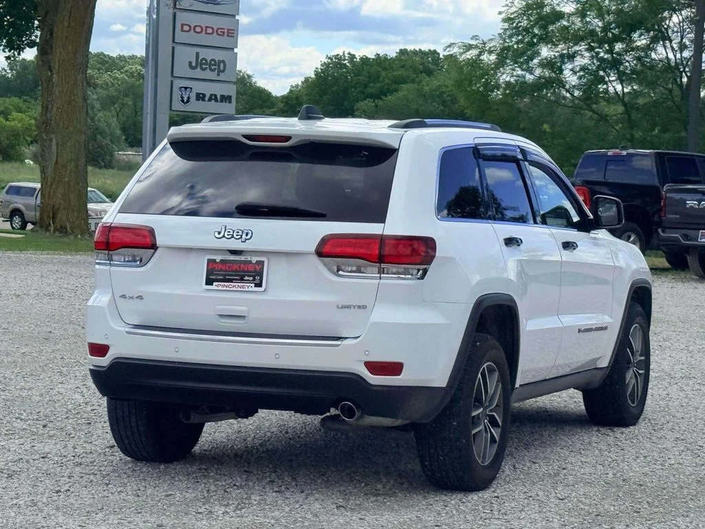 Used 2022 White Jeep Limited image 7