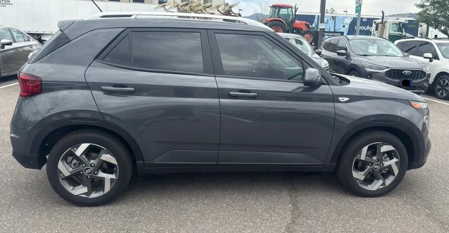 Used 2025 Gray Hyundai SEL image 7