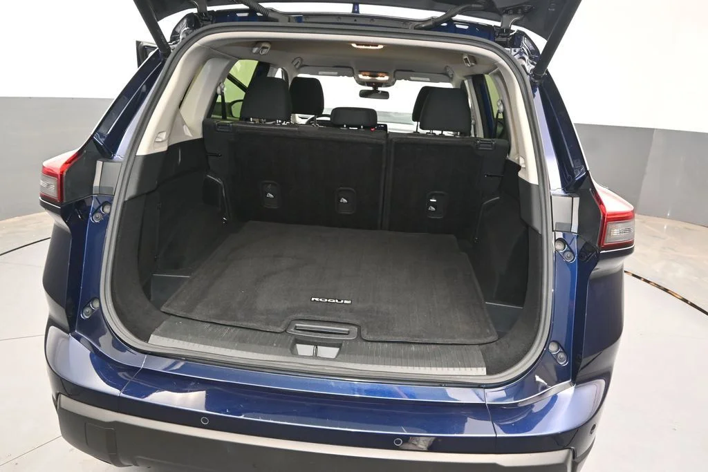 Used 2025 Blue Nissan SV image 14