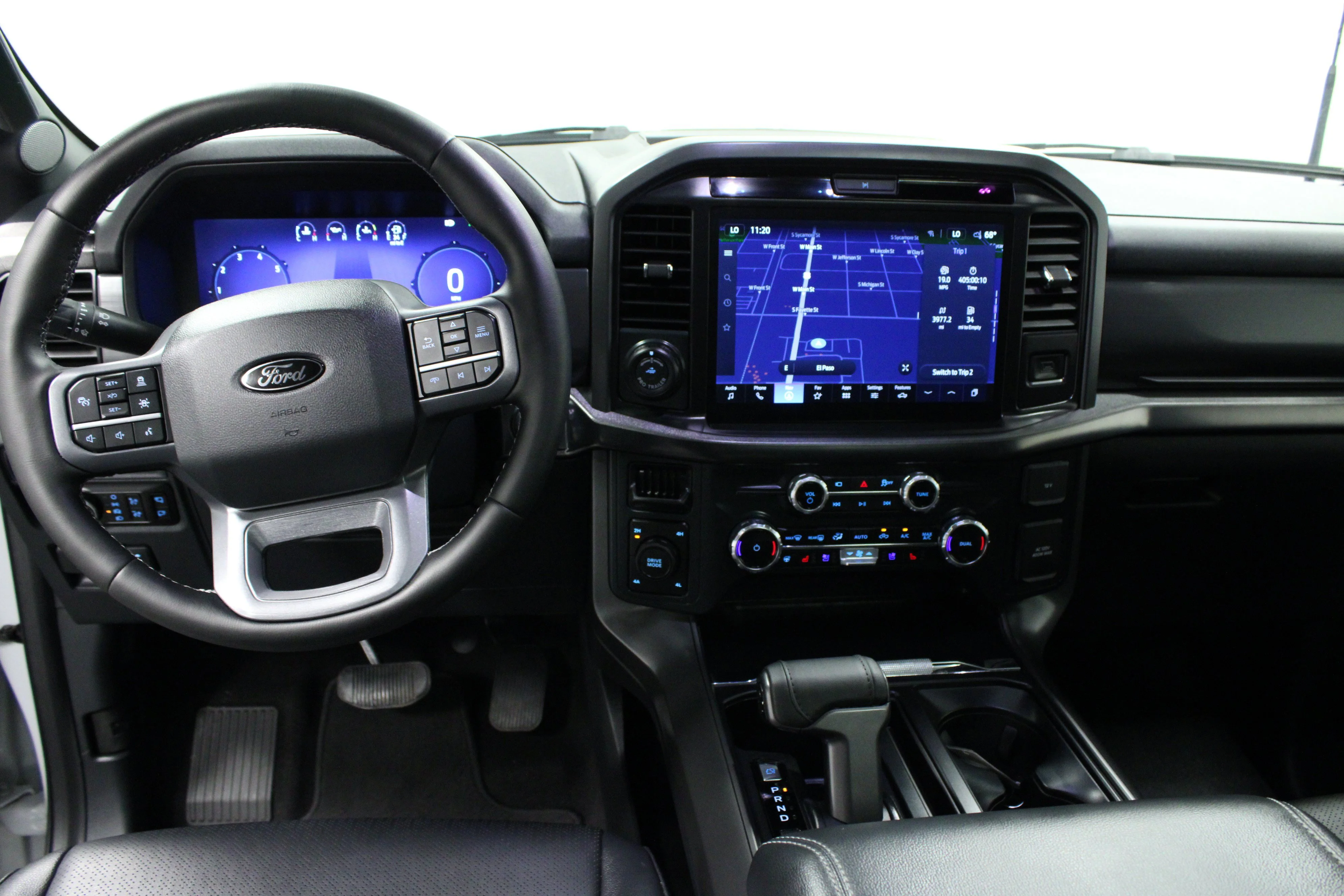 Used 2025 Space White Metallic Ford LARIAT image 19