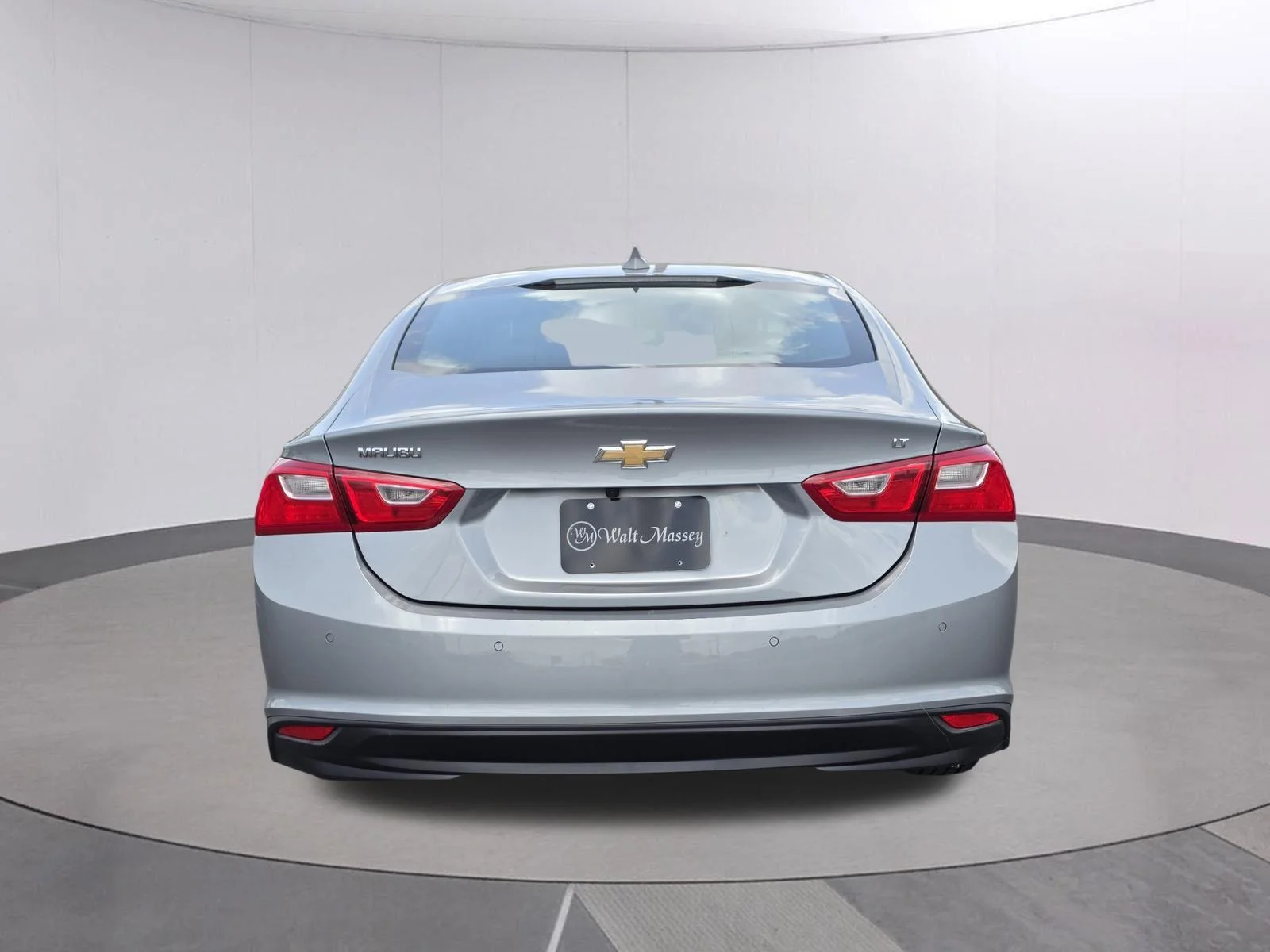 Used 2024 Sterling Gray Metallic Chevrolet LT image 7
