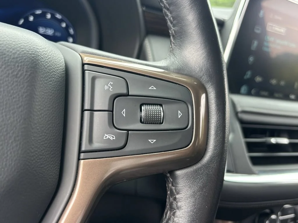 Used 2022 Black Chevrolet High Country image 35