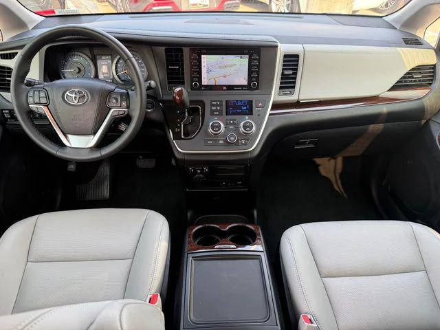 Certified Used 2020 ALUMINA JADE METAL Toyota Limited Premium image 25