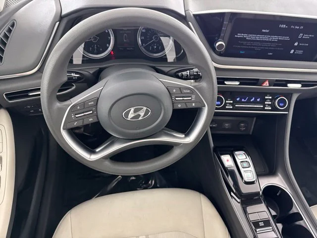 Used 2023 White Hyundai SEL image 26