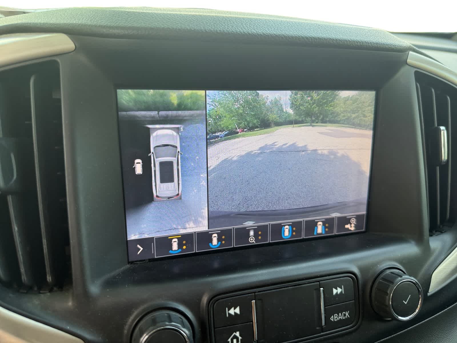 Used 2020 Ebony Twilight Metallic GMC Denali image 16
