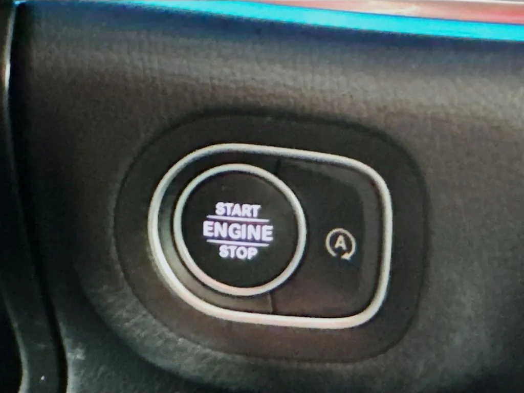 Used 2024 Black Mercedes-Benz GLE 450 image 19