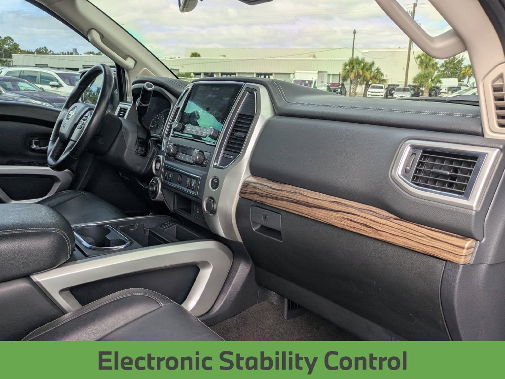 Used 2020 Silver Nissan SL image 28