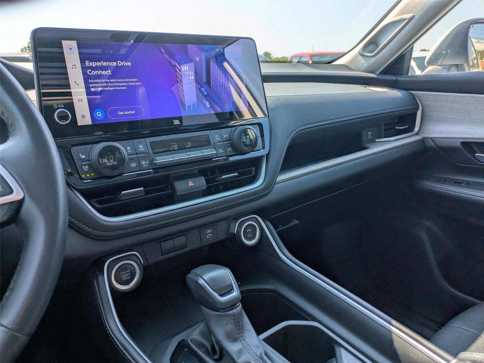 Used 2024 Wind Chill Pearl Toyota Limited image 20