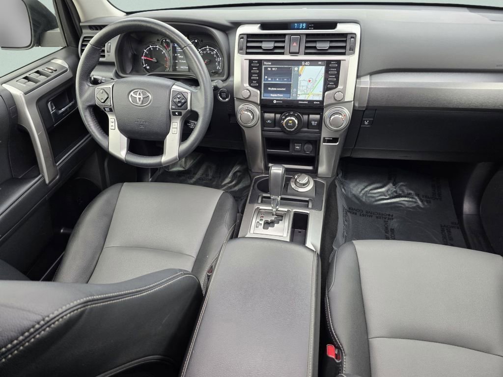 Used 2020 Magnetic Gray Metallic Toyota SR5 Premium image 34