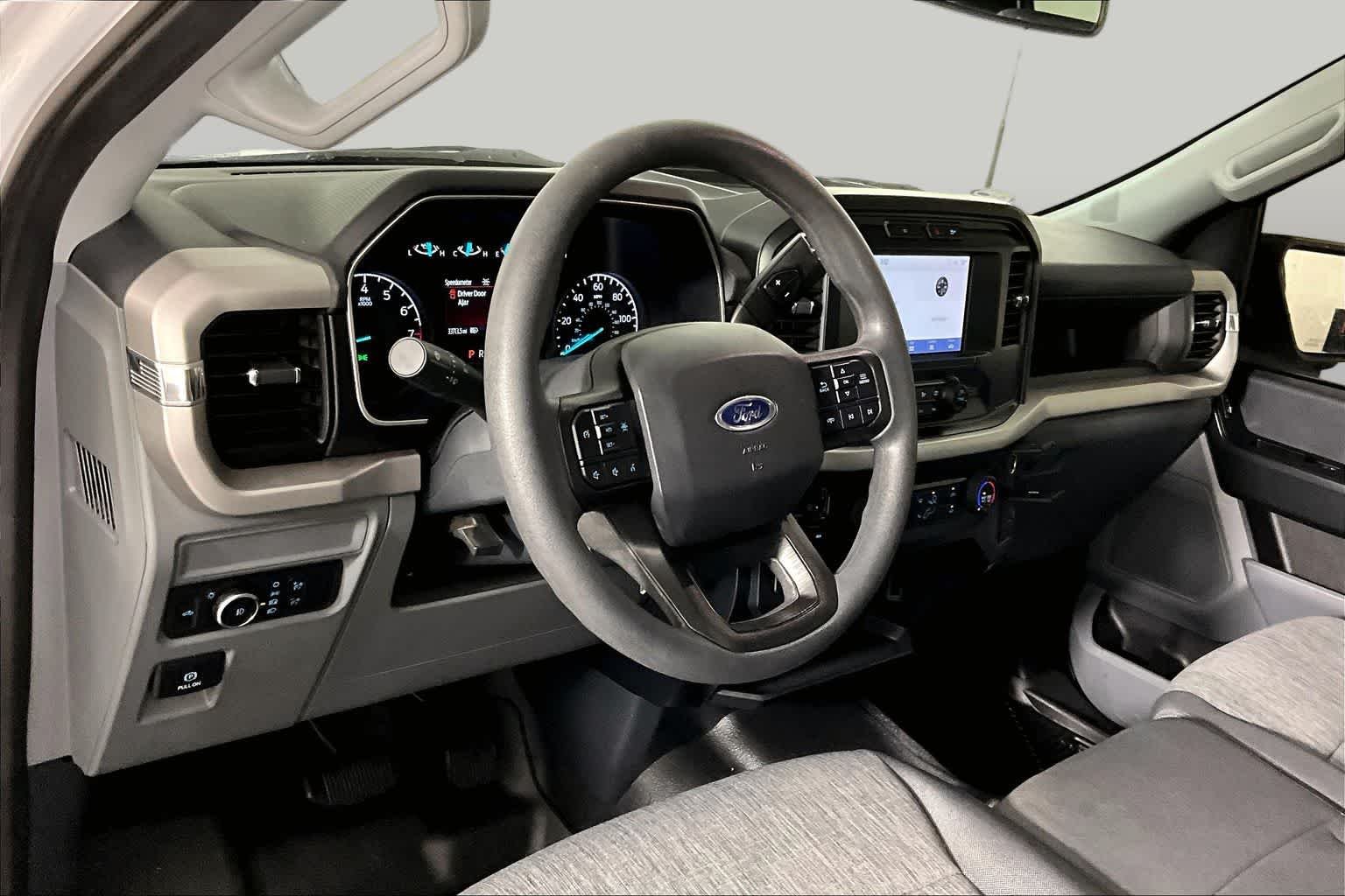 Used 2022 Oxford White Ford XL image 48