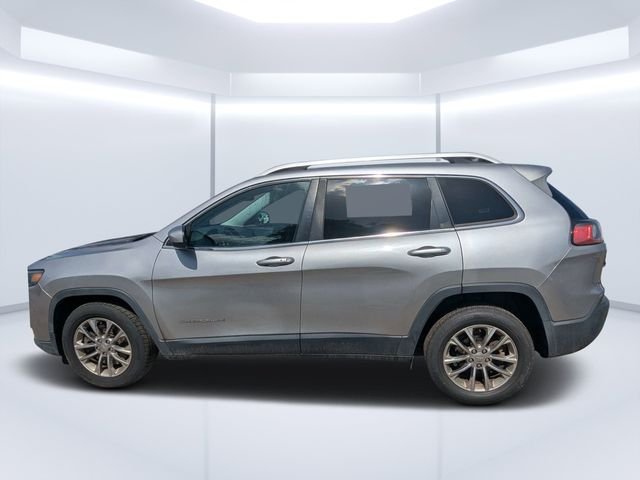 Used 2019 Silver Jeep Latitude Plus image 6
