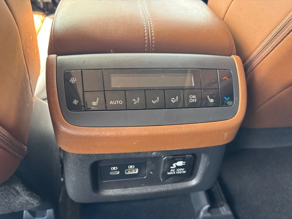 Used 2024 Black Nissan Platinum image 15