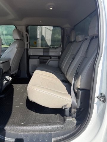 Used 2022 White Ford XL image 17