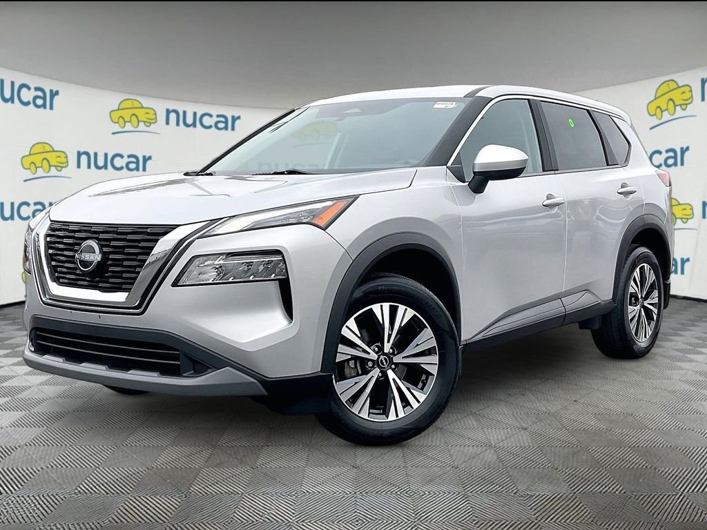 Used 2023 Silver Nissan SV image 3