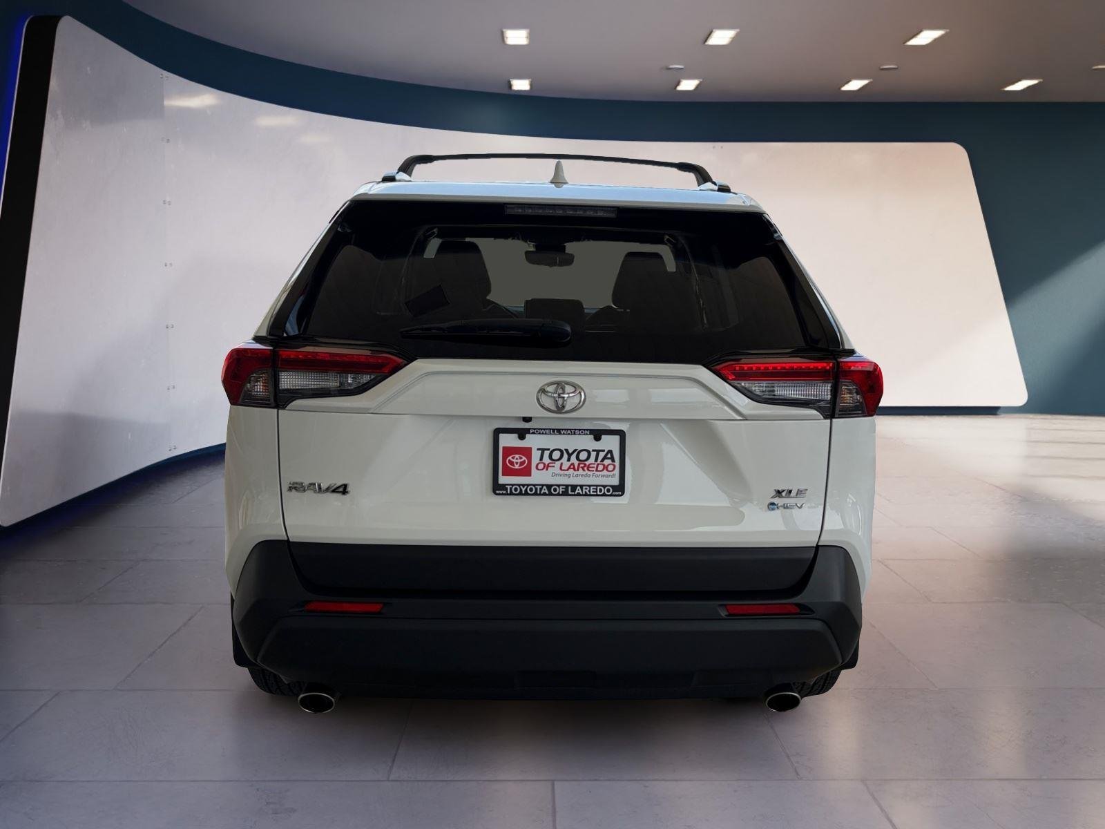 Used 2025 Midnight Black Metallic Toyota XLE image 4