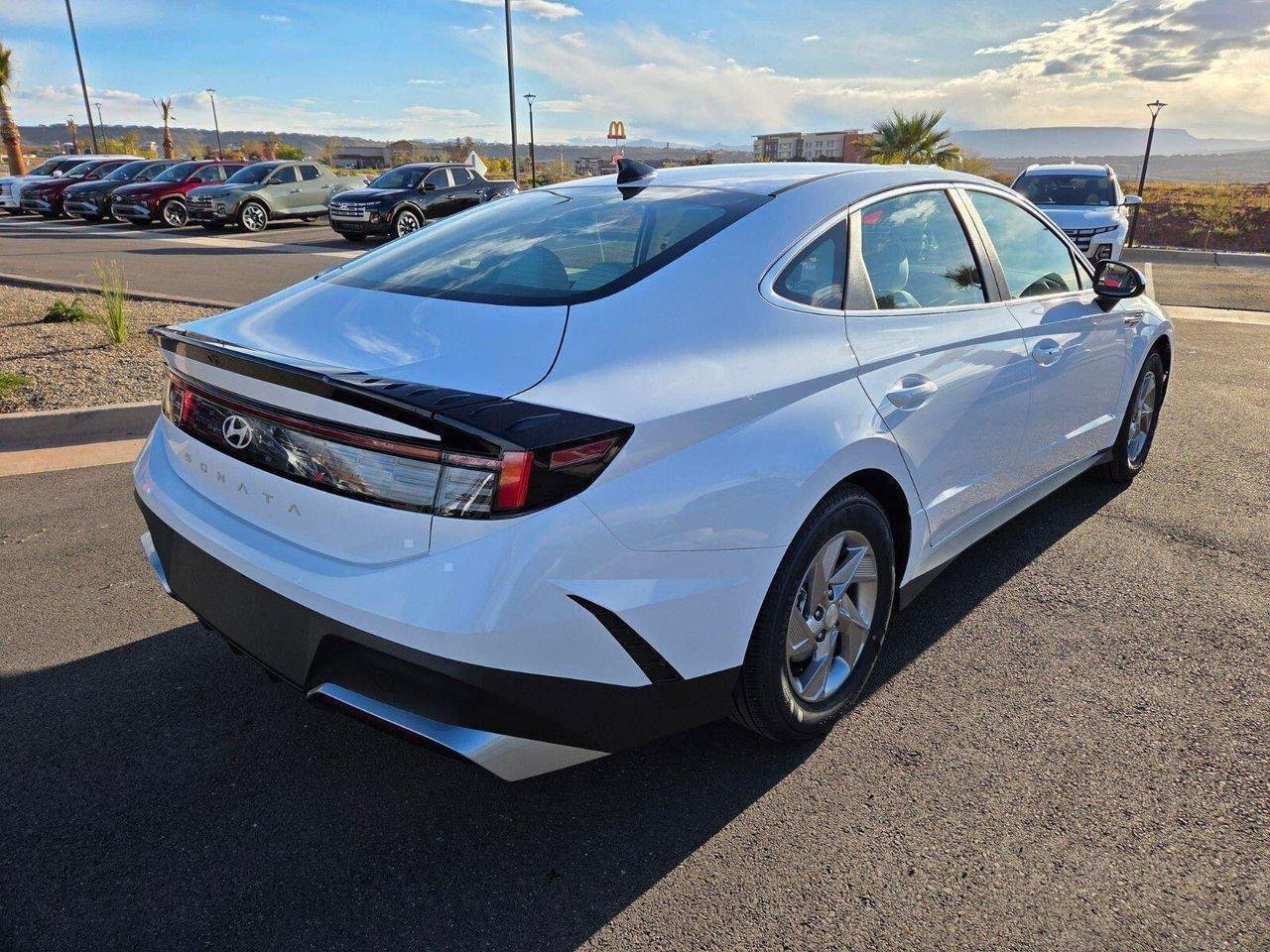 2026 Hyundai Sonata SE - Photo 3