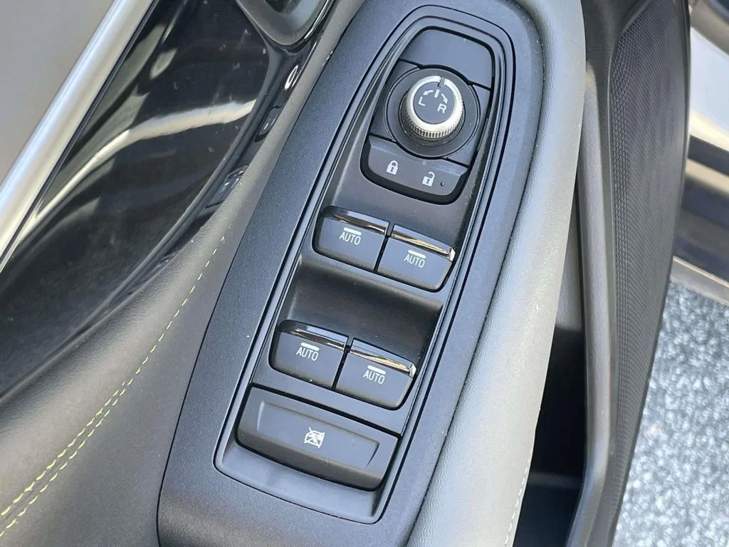 Used 2023 Crystal White Pearl Subaru Onyx Edition image 6