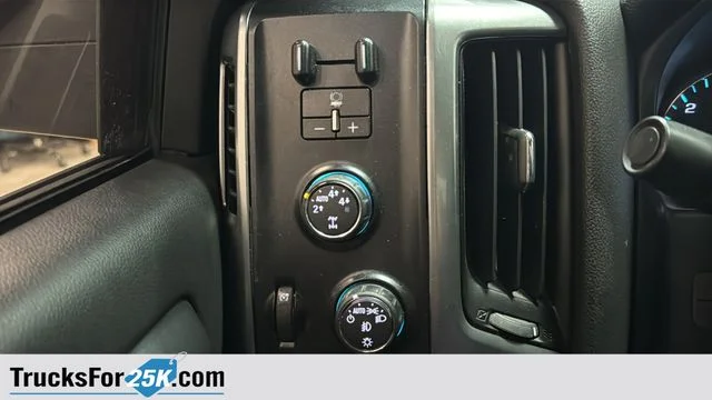 Used 2014 Black Chevrolet LT image 37