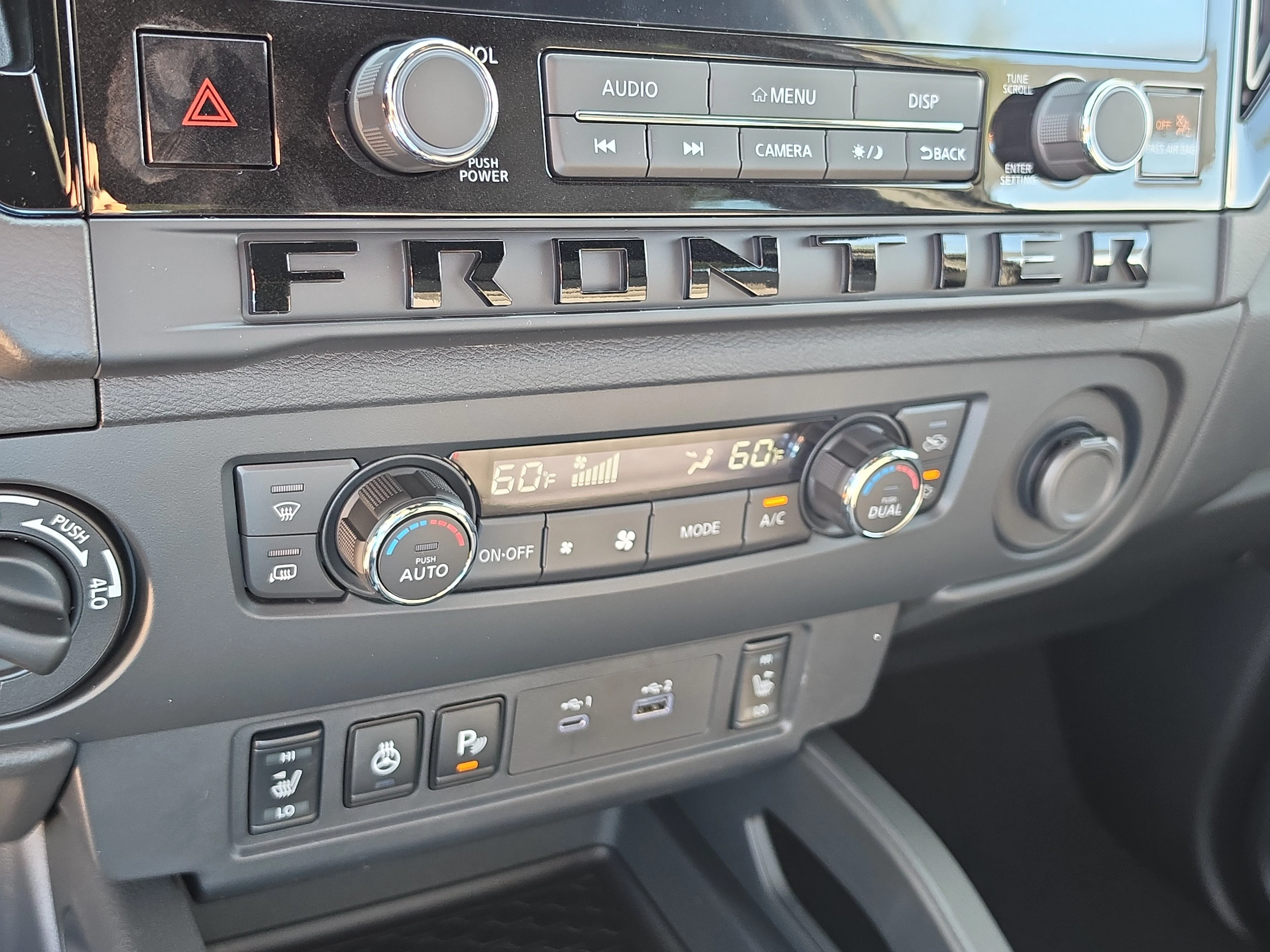 New 2026 Glacier White Nissan Crew Cab SV image 24