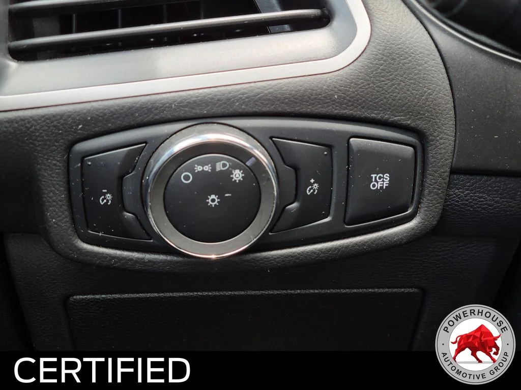 Used 2024 Silver Ford SEL image 26